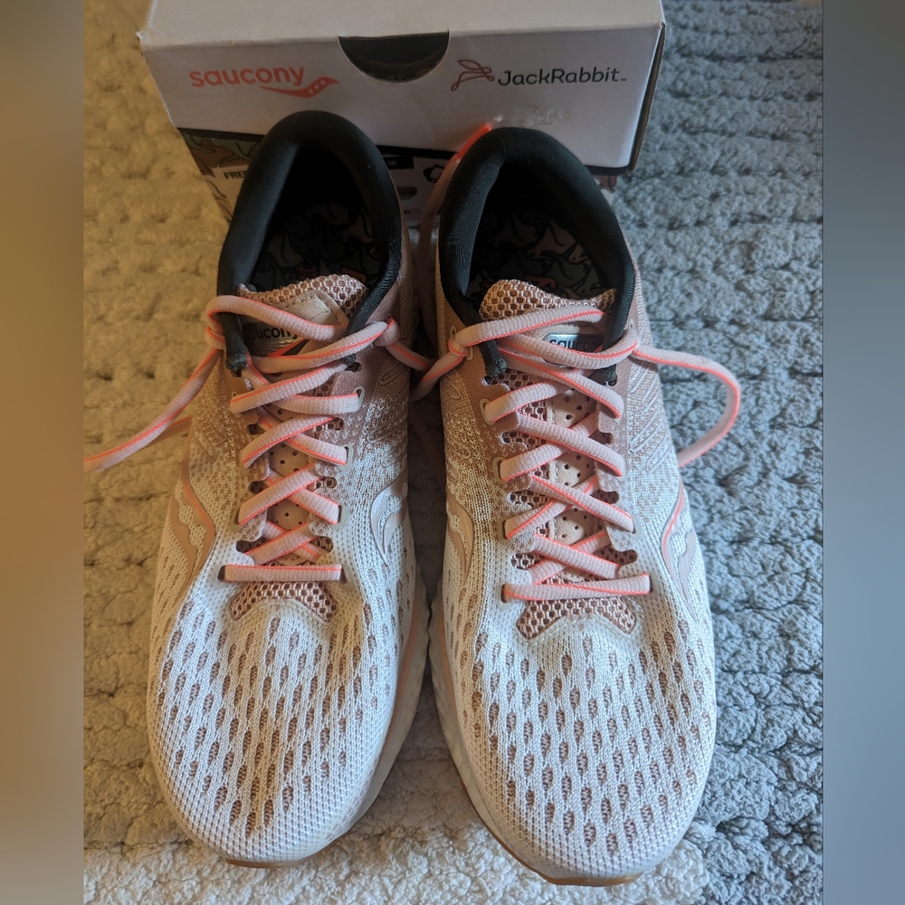 Saucony Freedom 3 (Brand new) Size 8 women